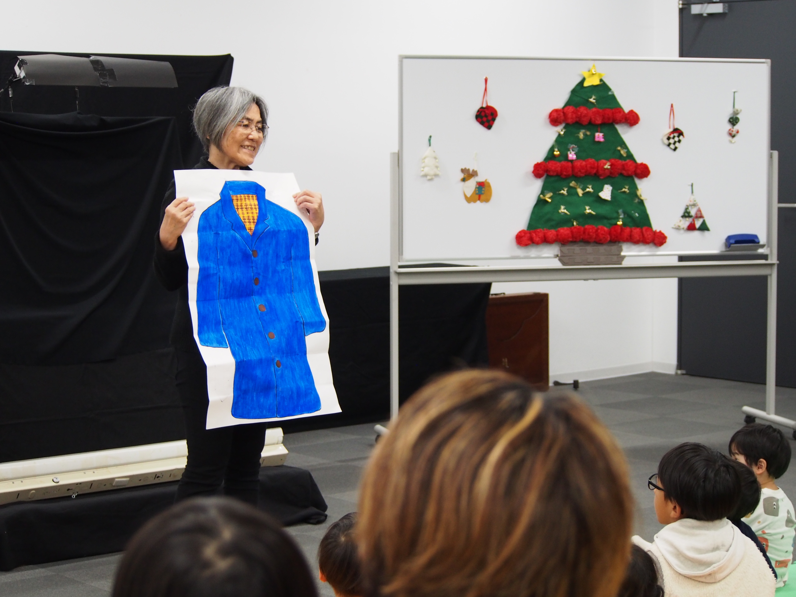 クリスマスおはなし会の様子